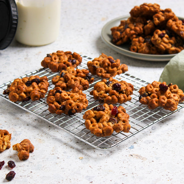 Cheerio &amp; Cranberry Biscuit Recipe | EasiYo Yogurt Europe - EasiYo EU