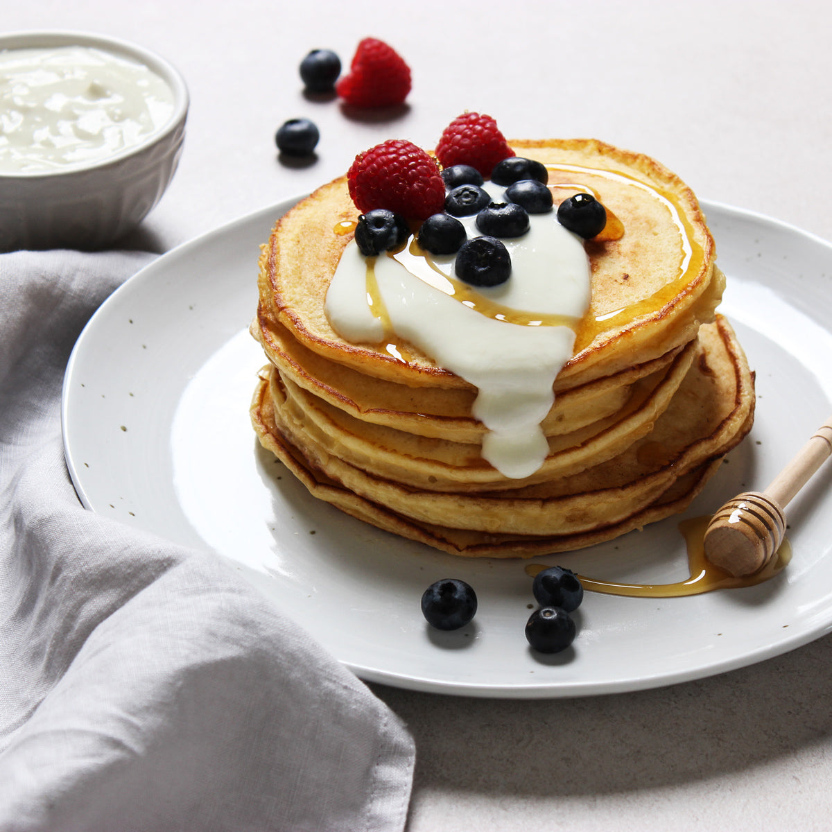 Fluffy Vanilla Pancakes