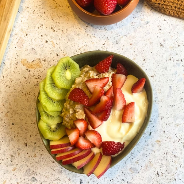 Easy Overnight Oats Recipe | EasiYo Yogurt EU - EasiYo EU